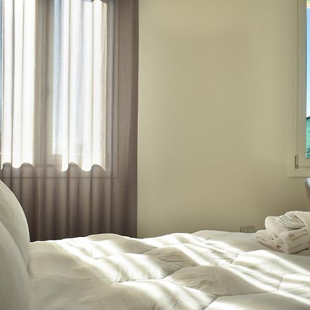 Royal Garden Luxury Rooms Padova Bagian luar foto
