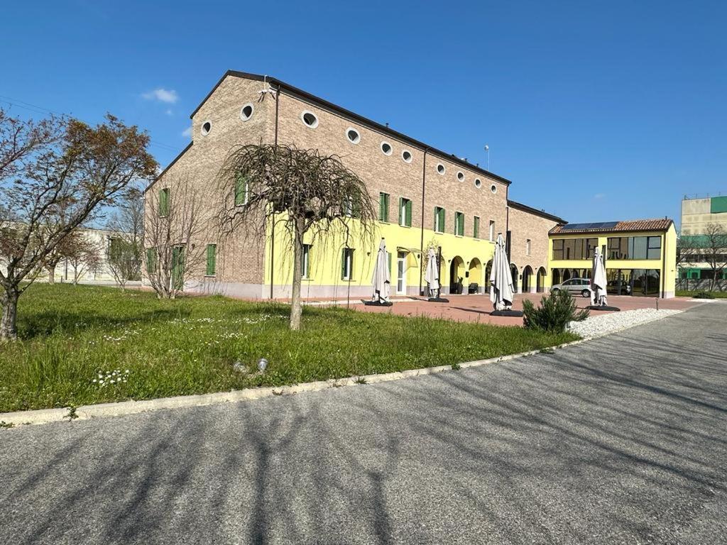 Royal Garden Luxury Rooms Padova Bagian luar foto