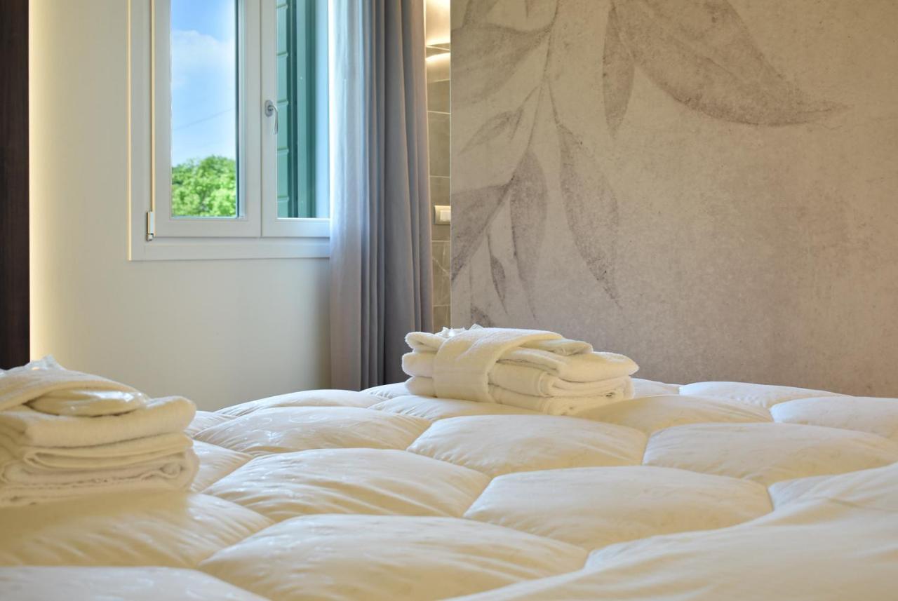 Royal Garden Luxury Rooms Padova Bagian luar foto